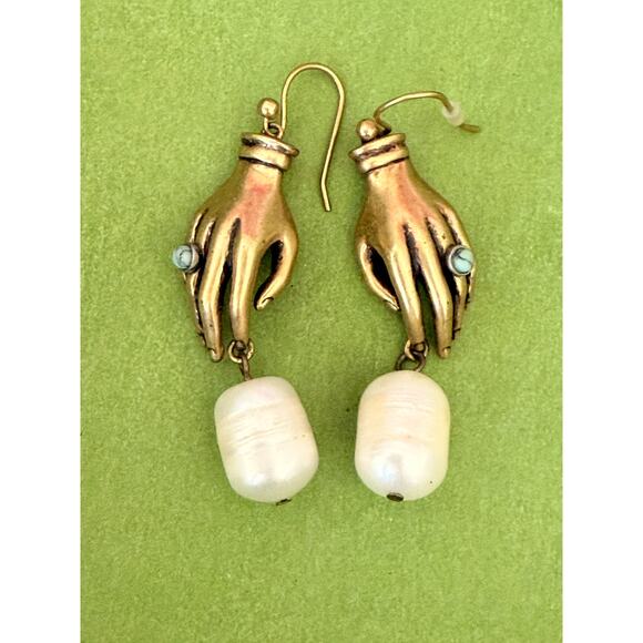 Tory Burch hand drop pearl statement logo drop earrings - Picture 4 of 7
